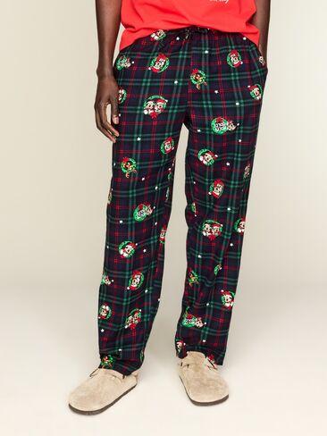Old Navy Old Navy x Disney Flannel Pajama Pants for Men - Disney Wreath Plaid in Kuwait