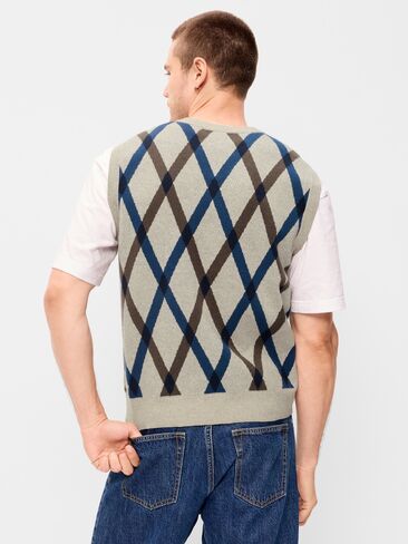 Old Navy SoSoft Lite Sweater Vest - Blue Argyle in Kuwait