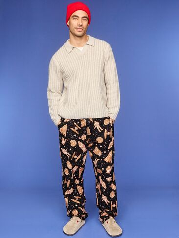 Old Navy Old Navy x Star Wars™ Flannel Pajama Pants for Men - Star Wars Cookie (Match the Fam!) in Kuwait