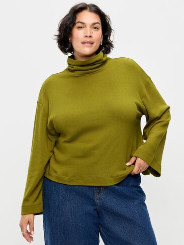 Old Navy Long-Sleeve Oversized Turtleneck Sweater - Mysterious Fern in Saudi Arabia