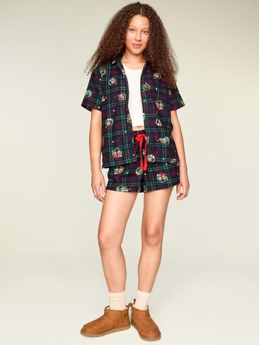 Old Navy Old Navy x Disney Flannel Pajama Shorts Set for Women - Disney Wreath Plaid in Kuwait