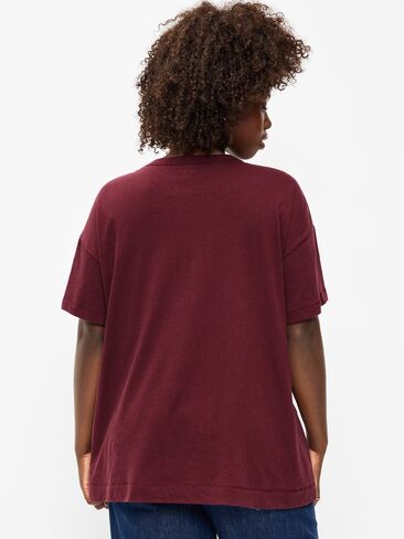 Old Navy Home Alone™ Oversized Tunic T-Shirt - Deep Cherry Red in Saudi Arabia