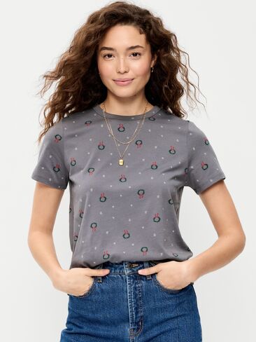 Old Navy EveryWear Crew-Neck T-Shirt - Wreaths in Saudi Arabia