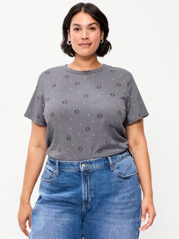 Old Navy EveryWear Crew-Neck T-Shirt - Wreaths in Saudi Arabia