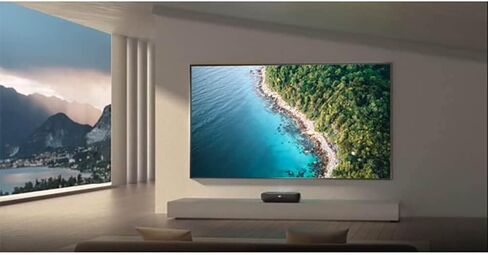 Hisense 100L5G-DLT100B 4K UHD تلفزيون ليزر قصير للغاية 100 بوصة شاشة ALR عالية الكسب، 2700 لومن، متوافق مع Dolby Atmos، Google Assistant وChromecast المدمج، متوافق مع Alexa in Kuwait