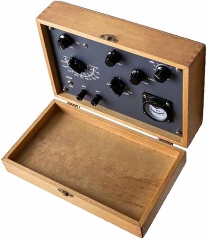Vintage for crystal Radio in Kuwait