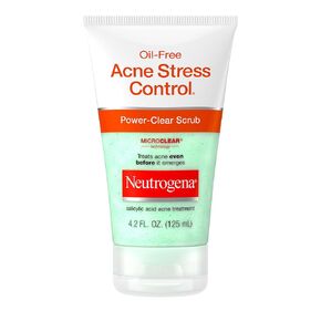 Neutrogena Oil-Free Acne Stress Control Power-Clear Facial Scrub, 2% Salicylic Acid Acne Treatment Medication, Exfoliating Daily Acne Face Scrub for Acne-Prone Skin Care, 4.2 fl. oz in Saudi Arabia