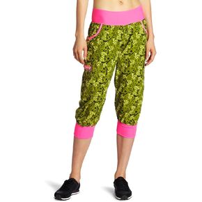 بنطال Zumba Fitness النسائي Glow Cargo Capri in Kuwait