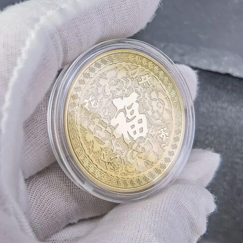 عملة الحظ الذهبية من Blooming Floral Phoenix - تأتي مع حافظة واقية شفافة - أداة خدش تذكرة اليانصيب - عملة التحدي الصينية للحظ السعيد in Kuwait