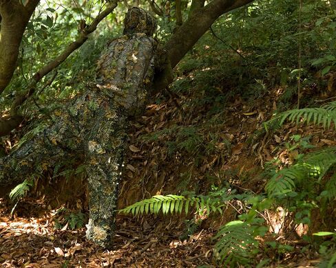 Ginsco 3D Leaf Woodland Ghillie Suit Camouflage Clothing for Outdoor Woodland, Sniper Costume Camo Outfit for Jungle Hunting, Military Game, Wildlife Photography, Halloween in Kuwait