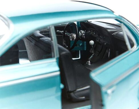 Maisto 1:18 Scale 1962 Chevy Bel Air Diecast Vehicle (Colors May Vary) in Saudi Arabia