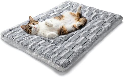 Self Warming Cat Bed for Indoor Cats, Soft Faux Rabbit Fur Mat in Kuwait