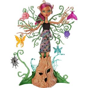 MONSTER HIGH GARDEN GHOULS TREESA THORNWILLOW DOLL in Saudi Arabia