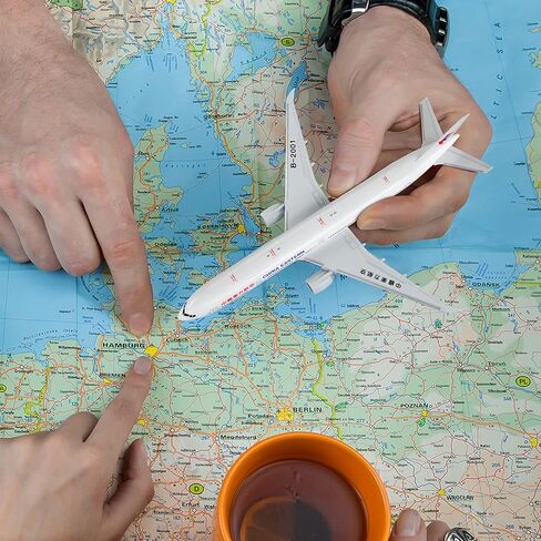 Busyflies 1:300 مقياس الخطوط الجوية الشرقية بوينغ 777 نماذج طائرة سبيكة دييكاست نموذج طائرة in Kuwait