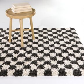 سجادة Balta Rugs Oslo Chequered Shag، أحمر، 5' 3" × 7' in Kuwait