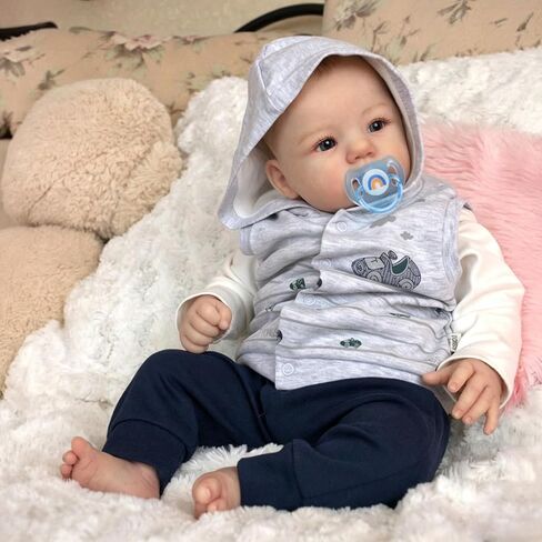 WOOROY Realistic Reborn Baby Doll, 18-Inch Lifelike Newborn Boy, Soft Body in Kuwait