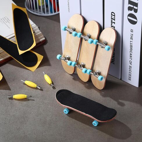 4 Set Professional Finger Skateboard Maple Wooden Mini Fingerboard in Kuwait