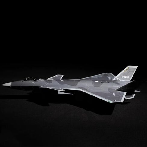 Simulation 1:72 Alloy Liberation Army Air Force Chengdu J-20 Fighter Model Display in Kuwait
