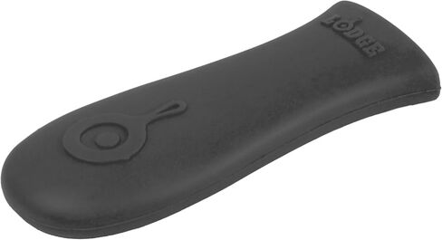 Lodge Silicone Hot Handle Holder - Red Heat Protecting Silicone Handle for Lodge Cast Iron Skillets with Keyhole Handle 5-5/8" L x 2" in Kuwait