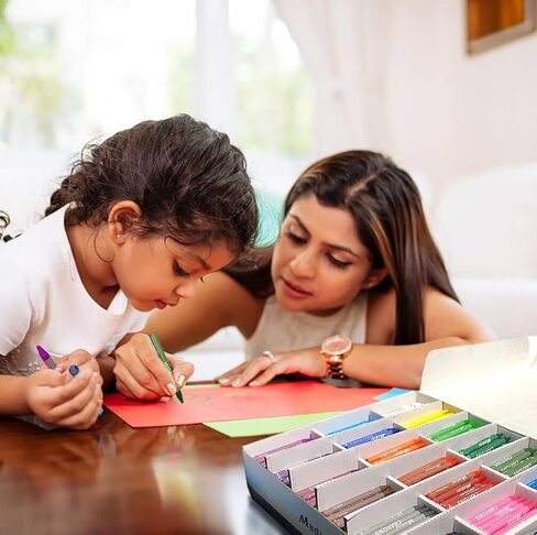 Madisi Crayon Bulk pack, Regular Size, 18 Colors, 900 Count in Kuwait