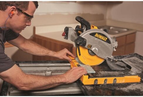 DEWALT DWA4768 Continuous Rim Glass Tile Blade, 7" in Kuwait