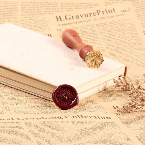 Wax Seal Stamp Kit 3D Bee Stamp with Vintage Wooden Handle for Envelopes Wedding Bottle, Sealing Wax Stamps with Deep-Relief Patterns Beeswax Wrap (Stamp+Handle) in Saudi Arabia