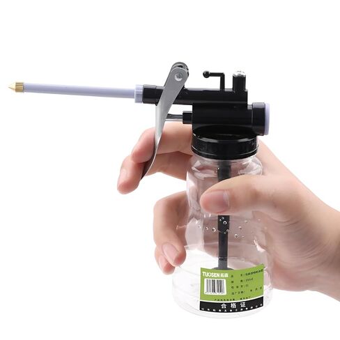  Plastic 250 ML with Oil Spray Hose Oiler Grease Refueling Can in Kuwait