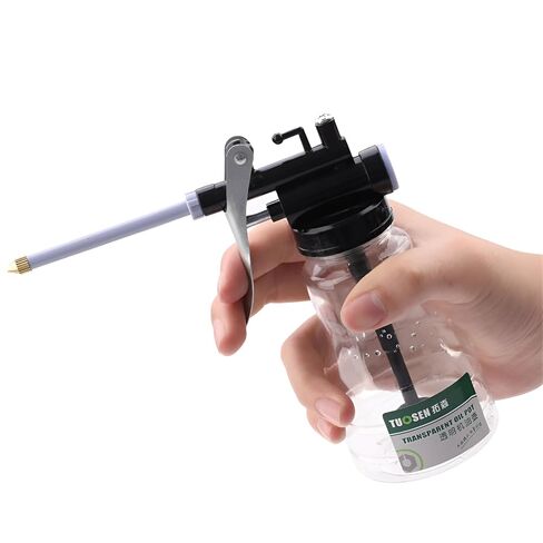  Plastic 250 ML with Oil Spray Hose Oiler Grease Refueling Can in Kuwait