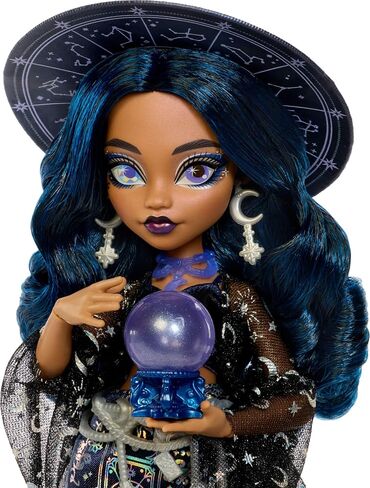 Monster High Doll, Moonspell Magic Claire de Luna in Kuwait
