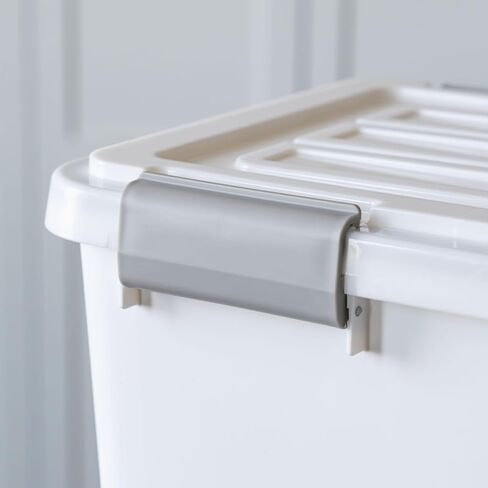 IRIS USA Dog Food Storage Container, Up to 30 lbs, White, Made in USA in Kuwait