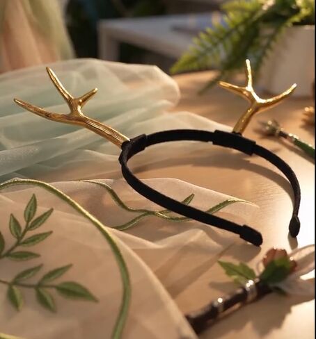 JeVenis Luxury Reindeer Antler Headband Gold Deer Headband Festival Wear Party Hats in Kuwait