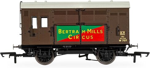 Hornby R60278 BR Birtram Mills Circus Horse Box 707 Freight Wagons in Saudi Arabia