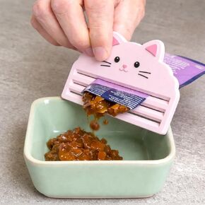 Cat Treat Squeezer Feeder, Treat Feeder for Lickable Treats Wet Food Pouch Squeezer Easy Feeding Tool for Pets Treats Sticks in Kuwait