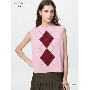 Uniqlo Wool Cashmere Vest in Kuwait