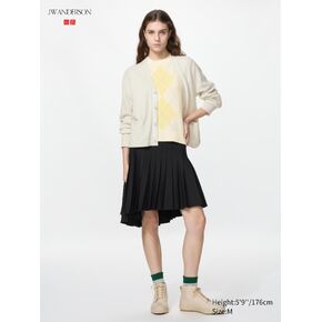 Uniqlo Pleated Skirt in Kuwait
