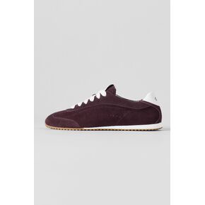 Alo Yoga ALO Sunset Sneaker (Unisex) - Rich Bordeaux in Kuwait
