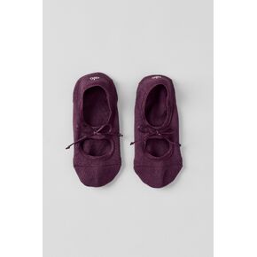 Alo Yoga Ballet Grip Sock - Rich Bordeaux in Kuwait