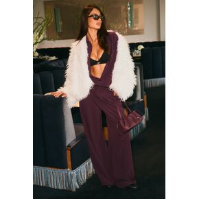 Alo Yoga High-Waist Dreamscape Trouser (Regular) - Rich Bordeaux in Kuwait