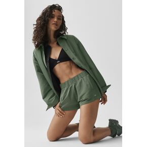 Alo Yoga High-Waist Socialite Short - Bamboo Green in Kuwait
