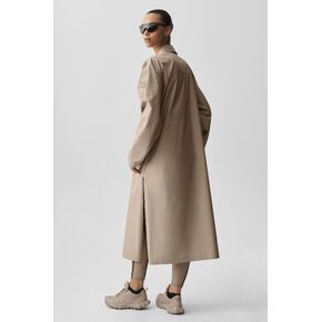 Alo Yoga Alpha Shell Long Coat - Gravel in Kuwait
