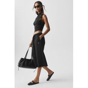 Alo Yoga Chill Cutoff Sweatpant - Black in Kuwait