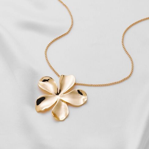 CLASSYZINT Shiny Gold Flower Statement Necklace For Women Short Chunky Collar Necklace Gold Floral Bib Necklace Jewelry in Kuwait