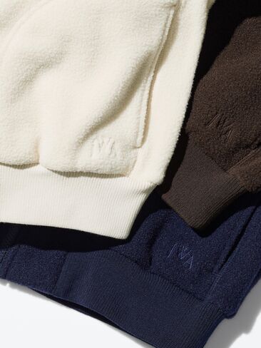 Uniqlo Fleece Short Blouson in Kuwait