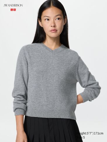 Uniqlo Wool Cashmere V-Neck Short Sweater in Kuwait