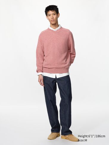 Uniqlo Lambswool V-Neck Sweater in Kuwait