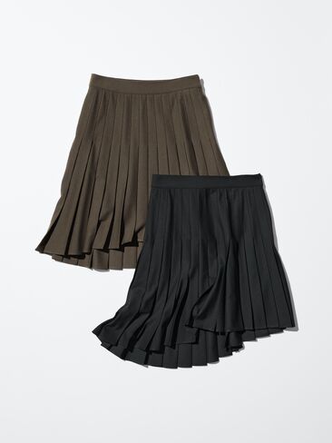 Uniqlo Pleated Skirt in Kuwait