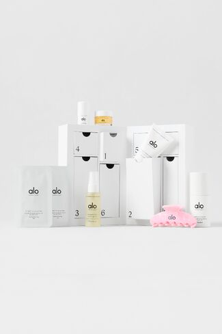 Alo Yoga 7 Days of Wellness Advent Calendar - No Color / One Size in Kuwait