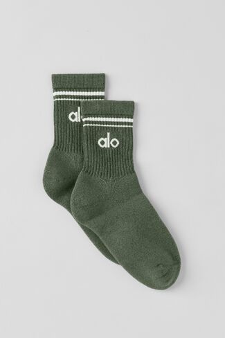 Alo Yoga Unisex Half-Crew Throwback Sock - Bamboo Green/White in Kuwait
