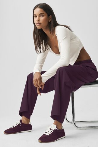 Alo Yoga ALO Sunset Sneaker (Unisex) - Rich Bordeaux in Kuwait