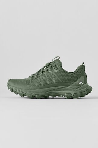 Alo Yoga ALO Trail (Unisex) - Bamboo Green in Kuwait
